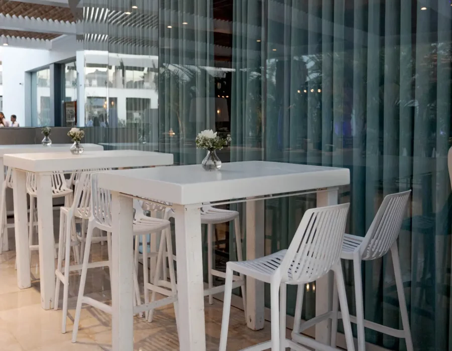 בר פסים לבן