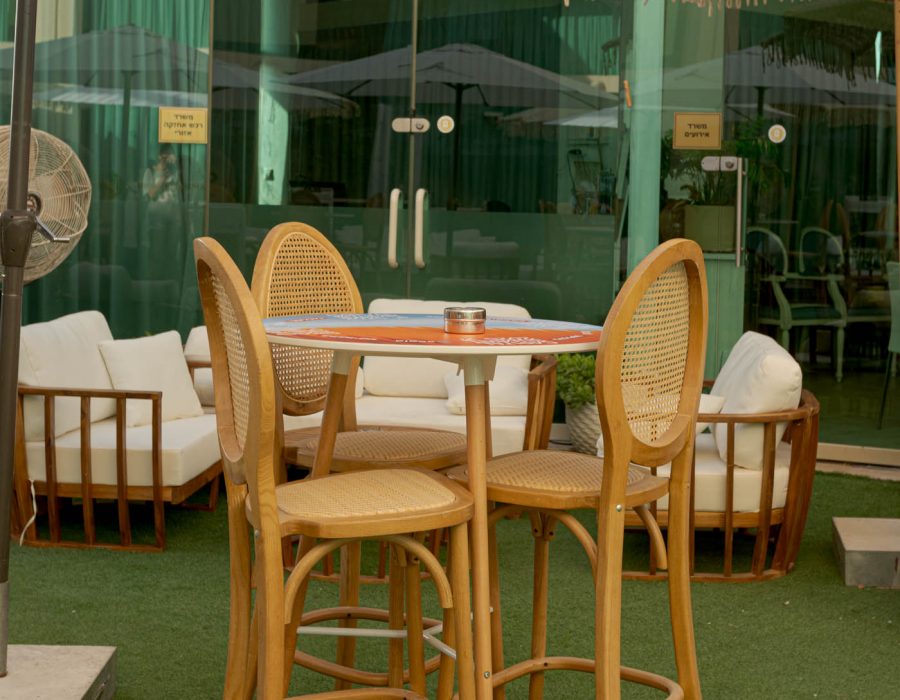 כיסא בר קלוע טבעי