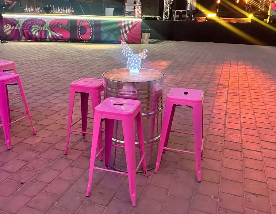 כסא בר פח ורוד