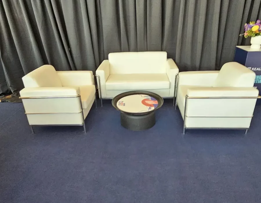 סט סקאי לבן