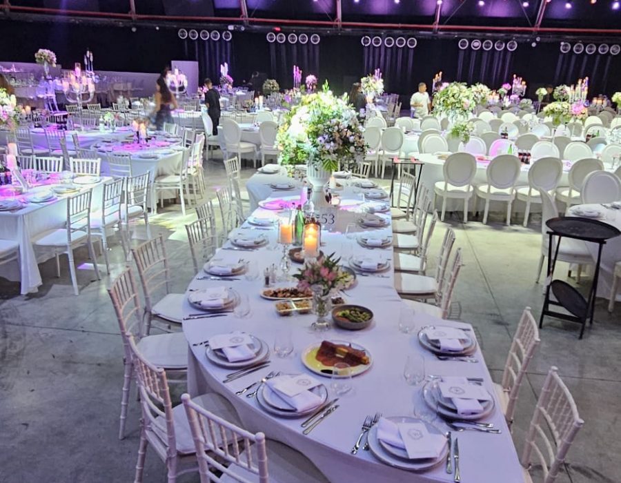 שולחן בנקט חצי ירח 1.6 1.2